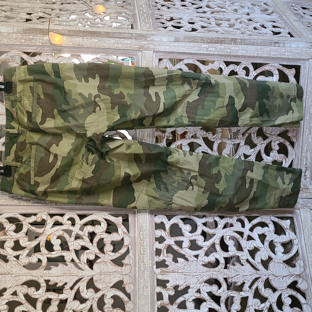 J. CREW Straight Leg Pants In Camo Size 4 - Picture 5 of 7